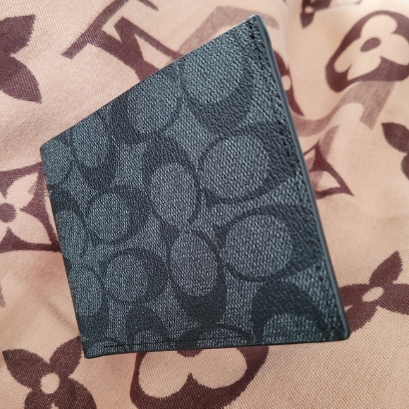 Coach wallet - Picture 3 of 3